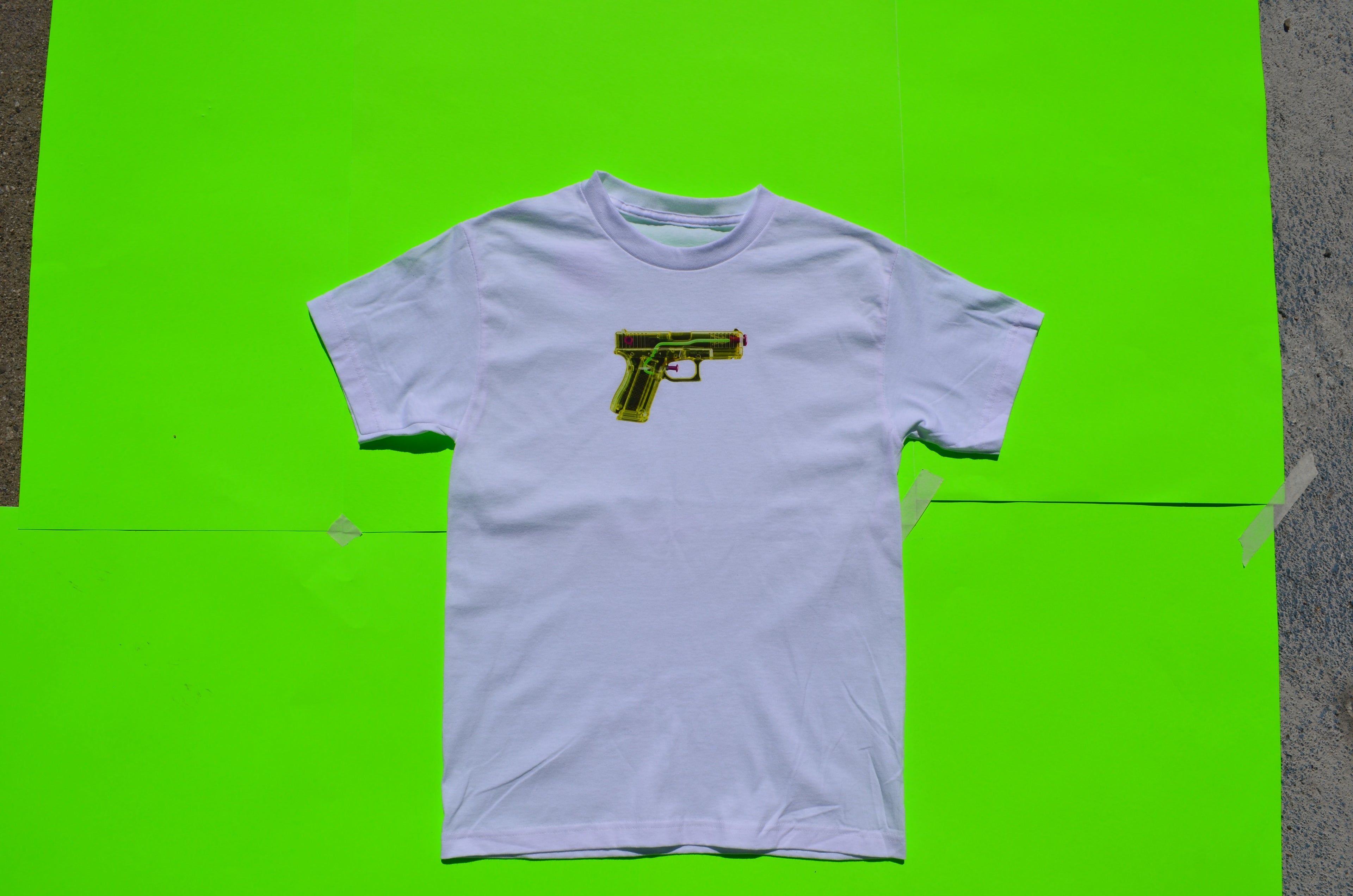 KINGS FOUGHT NO WAR (GUN ONLY) SHIRT