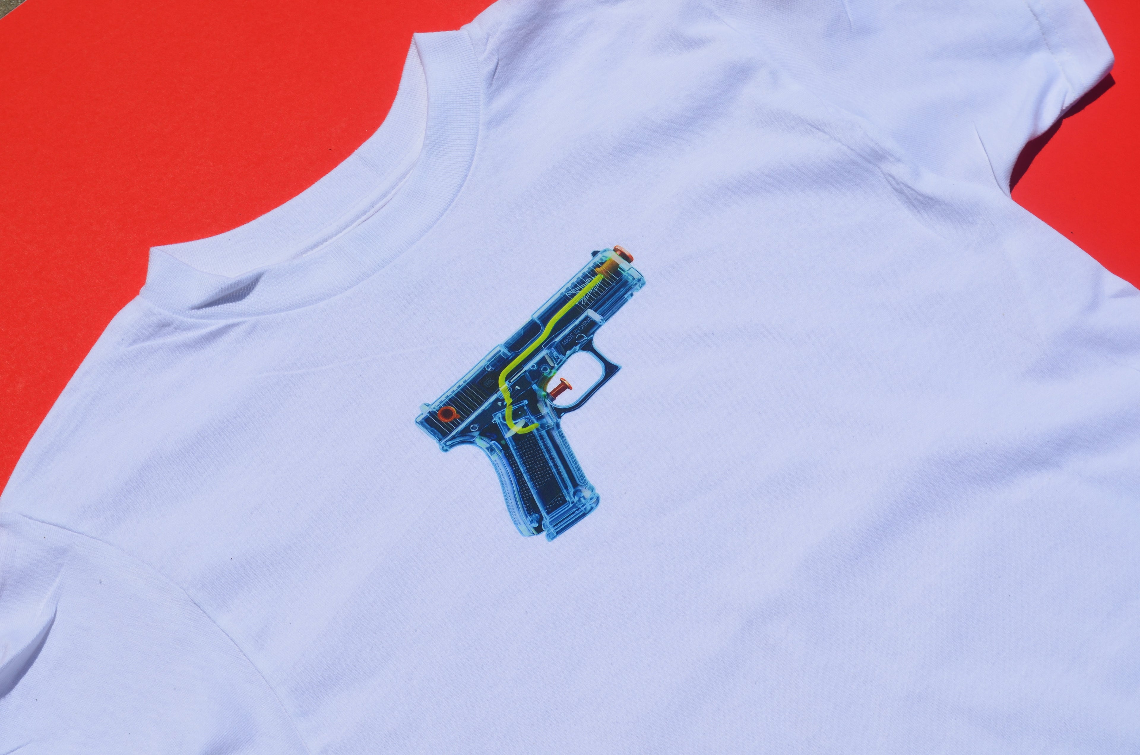 KINGS FOUGHT NO WAR (GUN ONLY) SHIRT